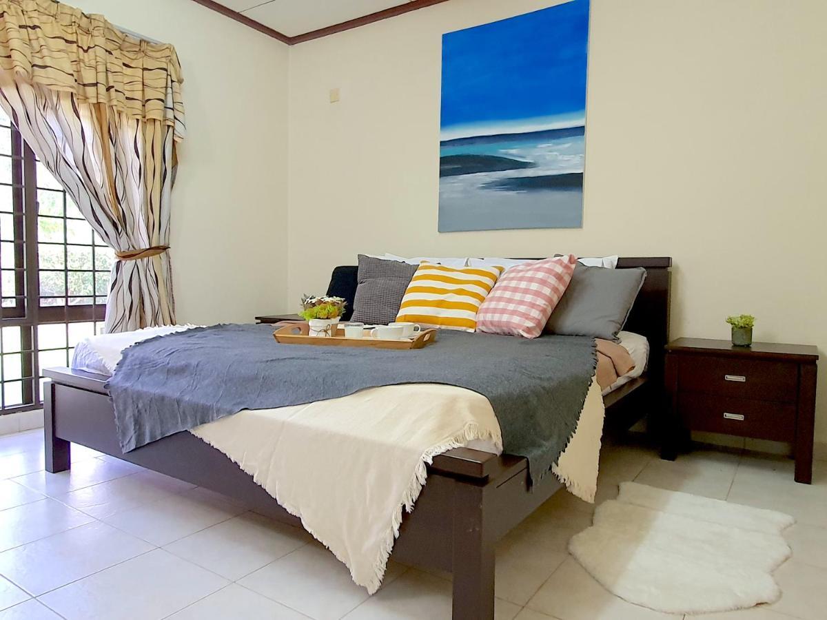 Melaka Afamosa Villa With Private Pool For 10 Pax Alor Gajah Exteriér fotografie