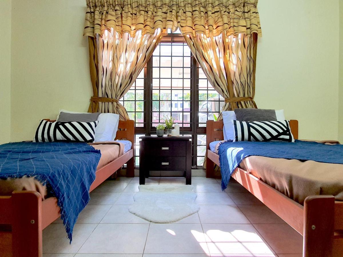 Melaka Afamosa Villa With Private Pool For 10 Pax Alor Gajah Exteriér fotografie