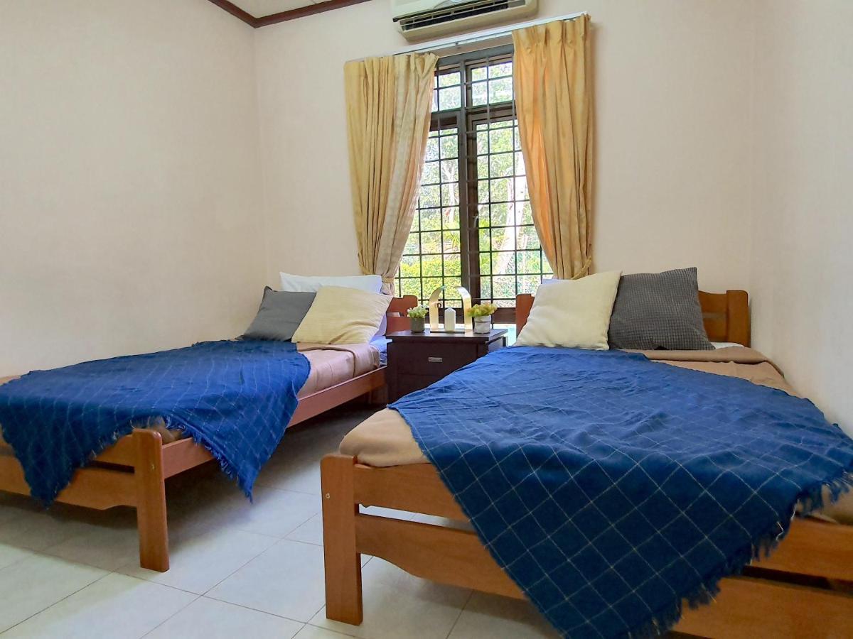 Melaka Afamosa Villa With Private Pool For 10 Pax Alor Gajah Exteriér fotografie